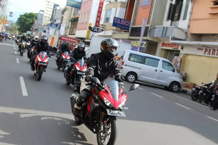 Sebelum cari takjil, pastikan dulu kondisi motor terjaga  (Honda )