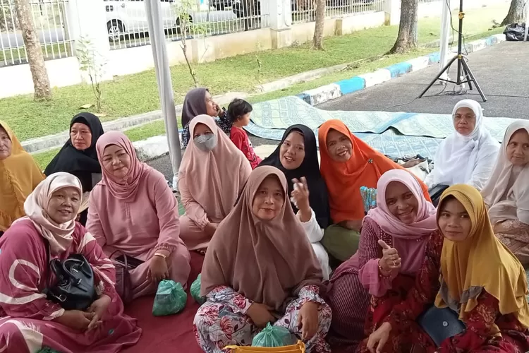 Perwiritan Al Hidayah BSP Pengajian Akbar  (Realitasonline/zul)