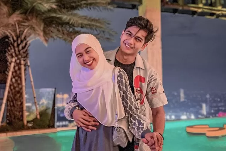 Rumah Tangga dengan Teuku Ryan Terancam Retak, Ria Ricis Terciduk Tidak Pakai Cincin Nikah (Gorajuara.com/dok: Instagram @riaricis1795)