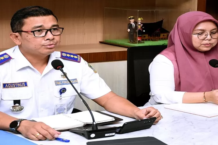 Kadis Perhubungan Prov.Sumut saat memberi keterangan terkait persiapan arus mudin lebaran (Realitasonline/mis)