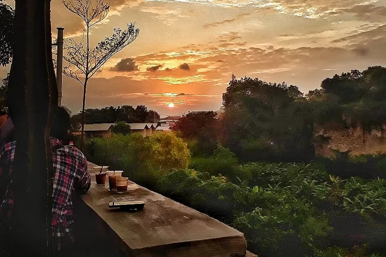 Ilustrasi. 5 Tempat Bukber dan Ngabuburit Bersama Keluarga, Teman, dan Kolega di Gresik (Mengerti.id/Dian Purwaningsih)