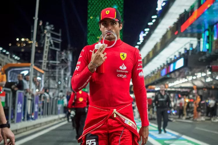 Ferrari Minta FIA Kaji Ulang Penalti Lima Detik Carlos Sainz di GP Australia. (Instagram @carlossainzofficial)