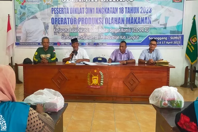 Puluhan IRT  mengikuti diklat operator olahan makanan (Realitasonline/Hamka)