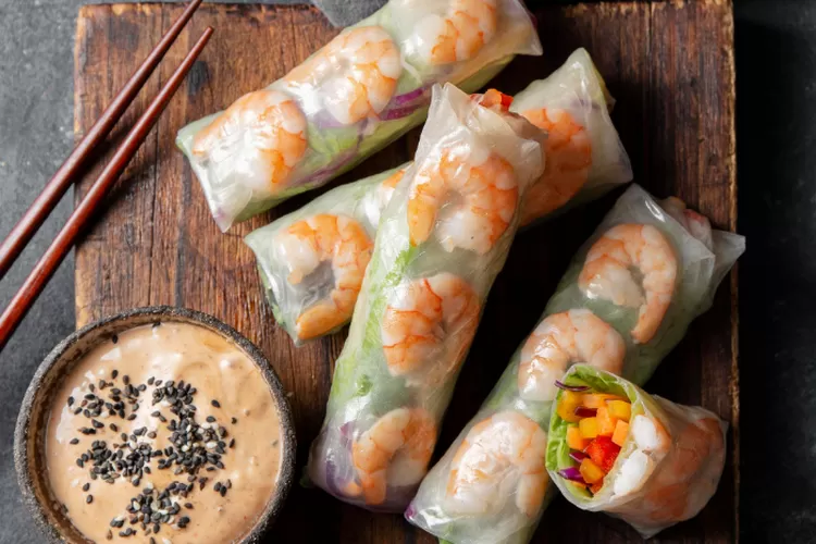 Resep dan cara membuat spring roll Vietnam (freepik)