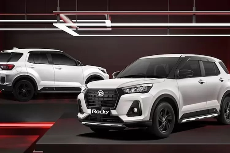  Adu Harga Terbaru Daihatsu Rocky 2023 vs Daihatsu Terios 2023. (autofun)