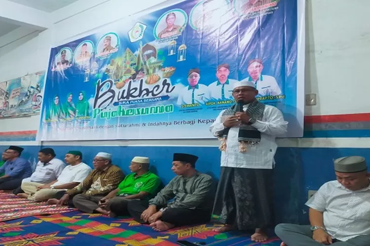 Ustadz  tausyiah pada  buka puasa bersama  Pujakesuma Padang Sidempuan, (Realitasonline/Ris)