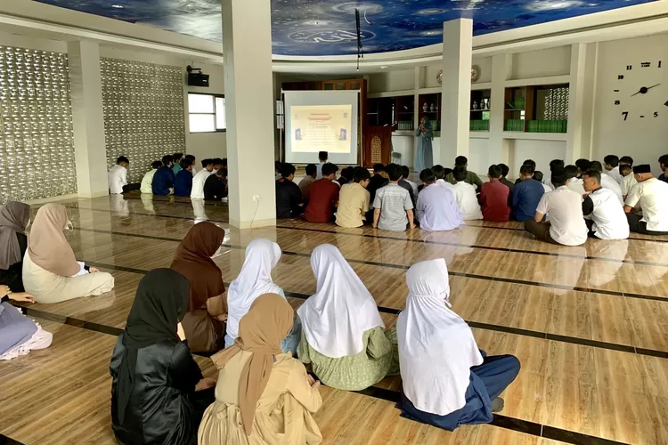 Suasan Pesantren Ramadhan di Masjid SMP Prima Cendekia Islami - Foto: Humas PCI