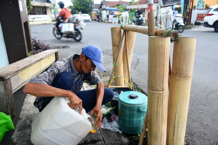 Berburu Es Badeg, Kuliner Ramadhan Minuman Legendaris Banyumas ...