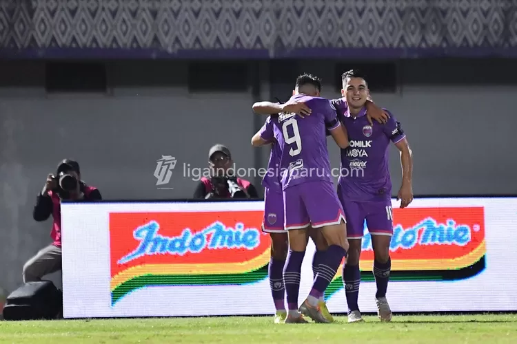 Pemain Persita Rayakan Kemenangan Atas Persib  (foto ligaindonesiabaru)