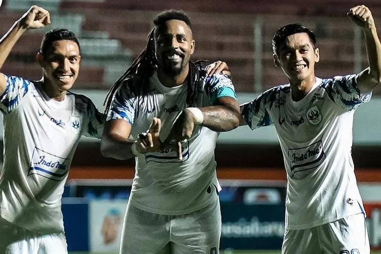 Carlos Fortes cetak gol pertama untuk PSIS Semarang. Skor sementara PSIs unggul 2-1 dari Bali United.  (PSIS)