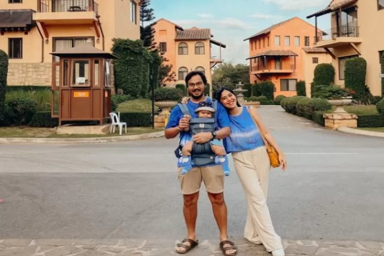 Tips Perjalanan dari Kadek Arini saat Liburan Lebaran dengan Membawa Anak Kecil (Sumber: Instagram/@kadekarini)