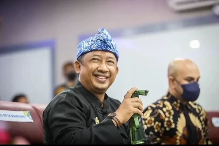 Walikota Bandung Yana Mulyana kena OTT KPK (Instagram @kangyanamulyana)