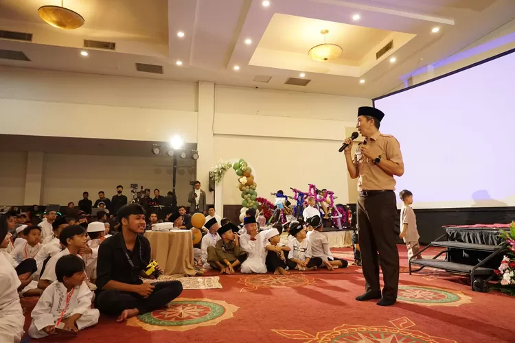 Wakil Wali Kota Bogor Dedie Rachim Bagikan Kunci Sukses kepada 1.000 Anak Yatim.