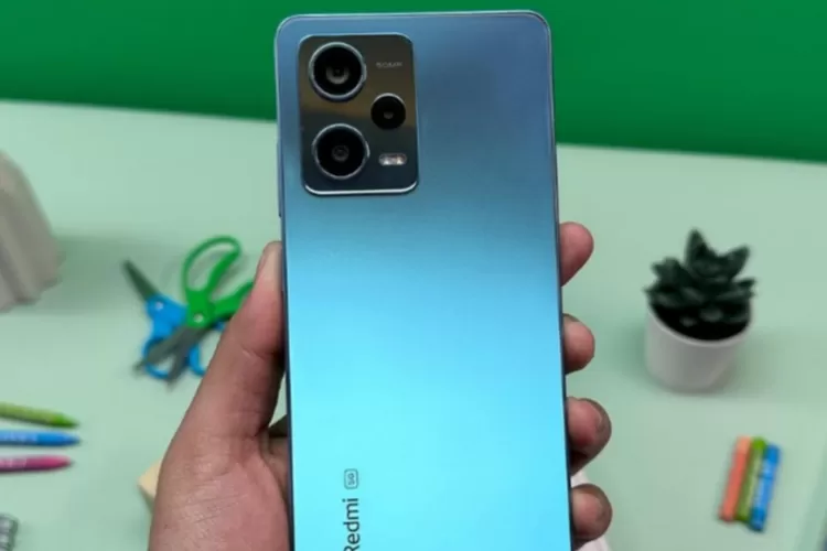 Harga dan spesifikasi Redmi Note 12 Pro 5G. ( Instagram@troll.gadget)