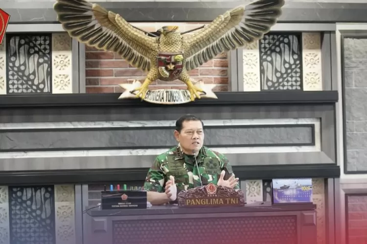 Panglima TNI Laksamana TNI Yudo Margono menyampaikan ucapan duka cita atas gugurnya prajurit TNI diserang KKB Papua.  (Puspen TNI)