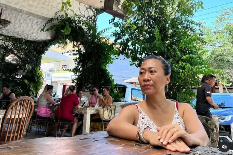 Ni Luh Djelantik, pengusaha sepatu asal Bali yang kerap vokal menyuarakan situasi Bali mengatakan Bali kini bertambah ramai (Instagram @niluhdjelantik)