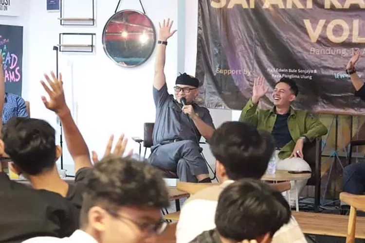 Edwin Senjaya Saat Menjadi Narasumber dalam Talkshow Safari Ramadhan Albatros (dok.albatros)