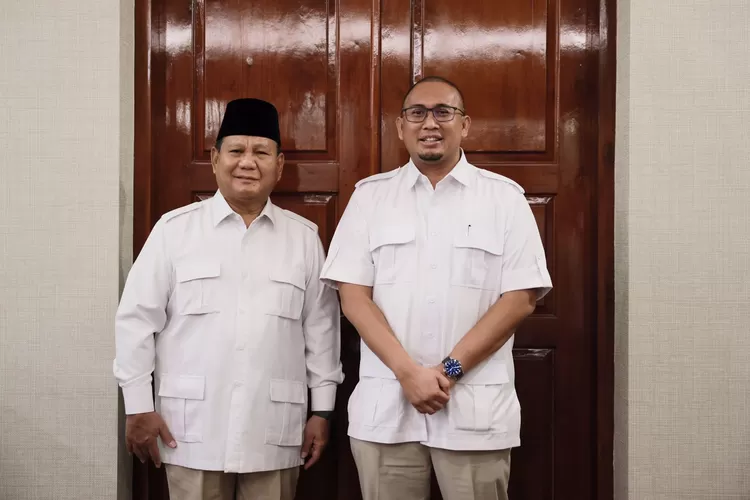 Politikus Andre Rosiade mengatakan Ketua Umum Gerindra Prabowo Subianto berkomunikasi baik dengan PDI Perjuangan (PDIP).