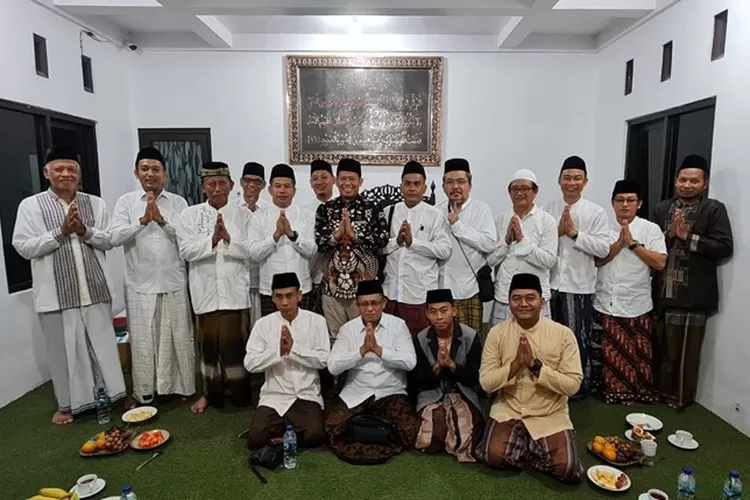 Rektor USM Hadiri Diskusi dan Mauidhoh Hasanah Agama dan Kemanusiaan Bersama KH Munif Zuhri