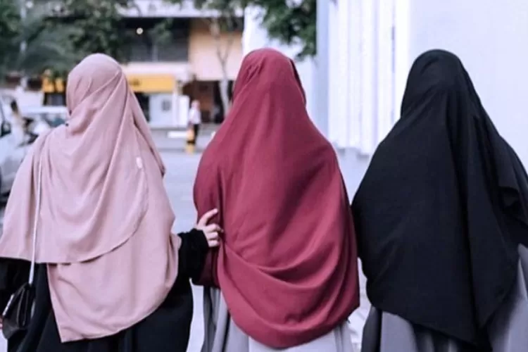 Bolehkah Wanita Haid Hadir Ke Masjid Saat Solat Idul Fitri Begini