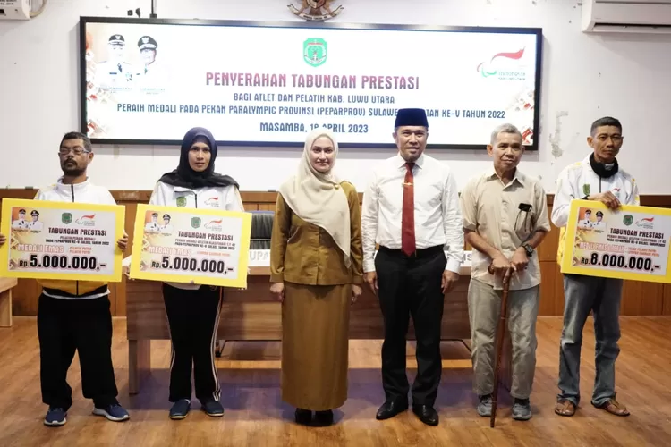 Dulang 6 Medali Emas, Atlet Peparprov Luwu Utara Terima Tabungan Prestasi (Dok. LHR)