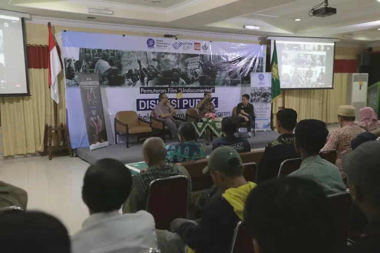MPM PP Muhammadiyah menggelar kegiatan nobar film berjudul Undocumented dan diskusi di di gedung pusat Muhammadiyah, Menteng, Jakarta, Kamis 13 April 2023. (ayopontianak.com/dok. watchdoc documentary)