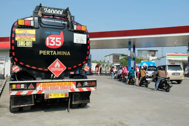Pertamina mencatat  puncak konsumsi BBM jenis Gasoline (Pertalite dan Pertamax Series) tertinggi terjadi di hari pertama cuti bersama yaitu Rabu, 19 April 2023  (dok Pertamina)