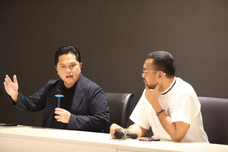 Erick Thohir Mengaku Terharu Jelang Laga Timnas Indonesia U-22 di SEA Games 2023 (PSSI)