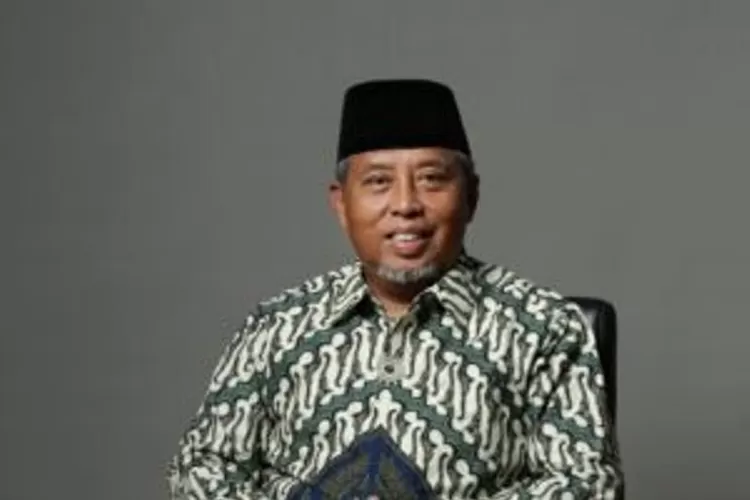 dr. H. Agus Taufiqurrohman, M.Kes., Sp.S, khutbah Idul Fitri, Membangun akhlak mulia.  (muhammadiyah. or,id)