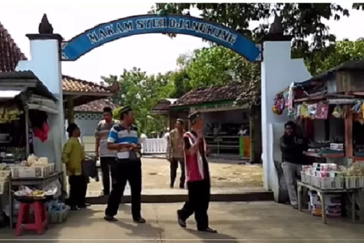 Cerita Rakyat Jawa Tengah, Legenda Saridin, Syekh Jangkung Dan Pusaka ...