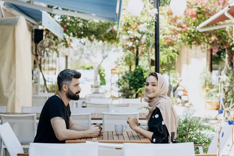 Ilustrasi hal yang dapat membuat seseorang terpesona (Pexels/Mikhail Nilov)