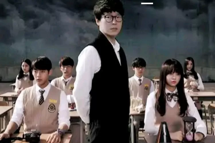 Salah satu rekomendasi drama Korea sekolahan yang bergenre action dan thriller adalah Nightmare Teacher/hHigh (TikTok @LHANA)