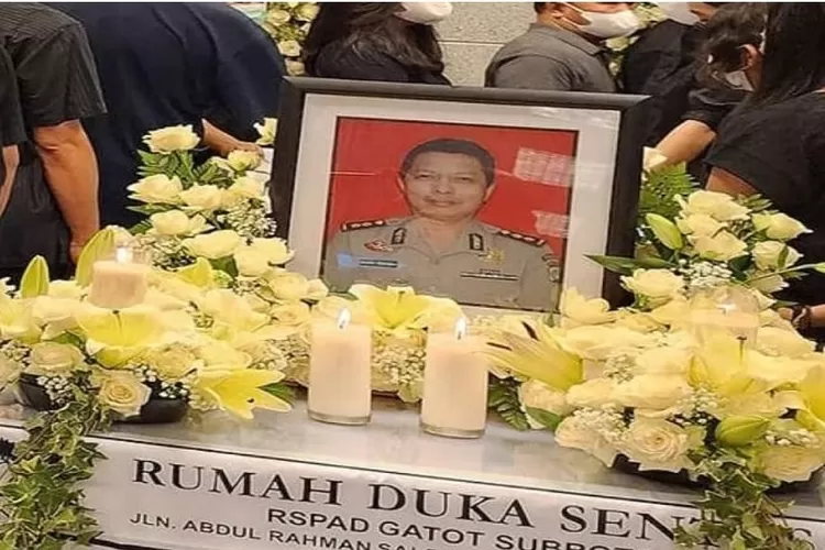 Kematian Almarhum AKBP Buddy Alfrits masih menyisakan misteri bagi keluarga, pakar hukum ungkap hal ini. 