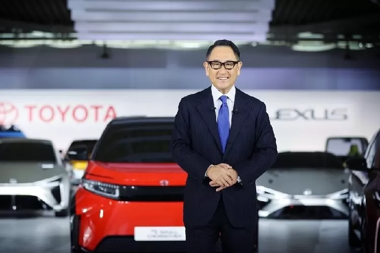Kesalahan Uji Tabrak Samping Daihatsu, Chairman Toyota Akio Toyoda Turun Tangan. (instagram&nbsp;@akiotoyoda_official)
