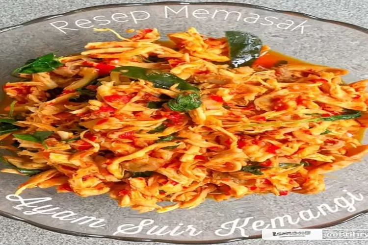 Berikut ini Resep Ayam Kemangi Suwir Pedas (@Sri Hariani/Lemon 8)