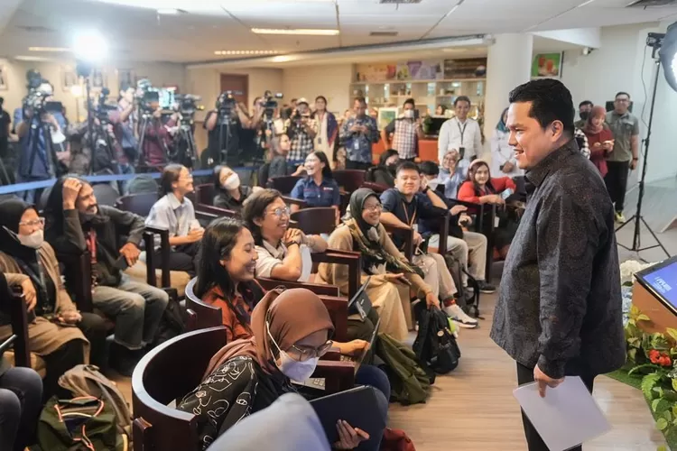 Tahun 2023 BUMN akan merekrut karyawan barusecara bersama-sama. Menurut Menteri BUMN Erick Tohir, ada delapan tahapan seleksi bersama itu.  (istimewa)