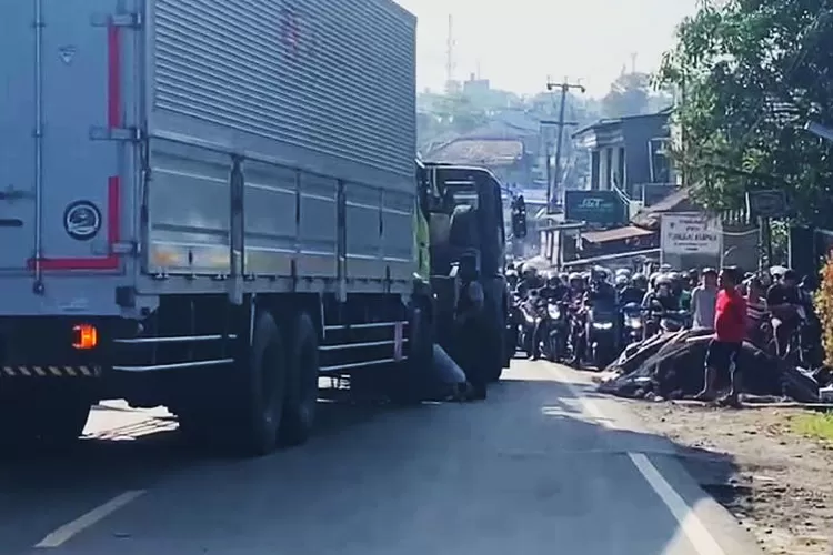 Inilah Kronologi Kecelakaan Lalu Lintas Di Jalan Raya Sukabumi Bogor ...