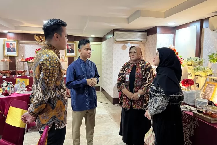 Bupati Dico M Ganinduto saat bersilaturahmi dengan Walikota Gibran. (dok)