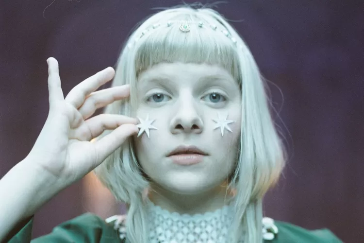 Potret Aurora (Aurora Daily)