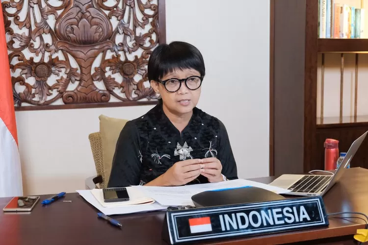 Menlu Retno Marsudi (Kemlu)