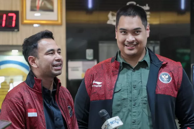 Raffi Ahmad sambangi Dito Ariotedjo di Kemenpora, ungkap rencana laga amal bertarget miliaran untuk cabor ini. (foto: egan/kemenpora.go.id)