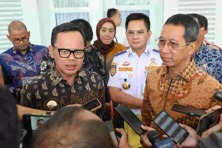 Wali Kota Bogor Bima Arya dan Pj Gubernur DKI Jakarta
