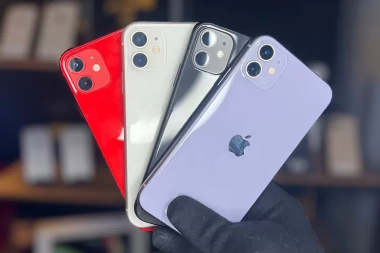 Perusahaan Apple kini mulai banting harga untuk produknya, salah satunya iPhone 11 yang mulai dijual setengah harga di pasar smartphone 2023 (Foto: iPhone 11/Instagram @dibcell)