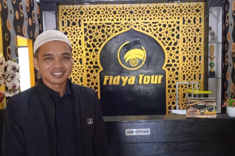 Foto : Kepala Cabang PT Fidya Tour Lombok Timur, M Syahroni (Peri Padly/MetroNTB.com)