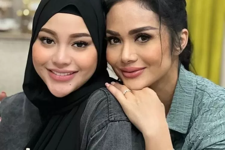 Aurel Hermansyah dan ibunda Krisdayanti (KD) saat melepas kangen. (instagram.com/@aurelhermansyah.)