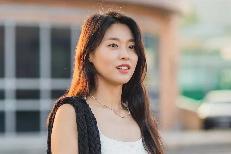 Seoulhyun AOA meraih penghargaan Best Actress di LA Web Series 2023 (Sumber: Soompi)