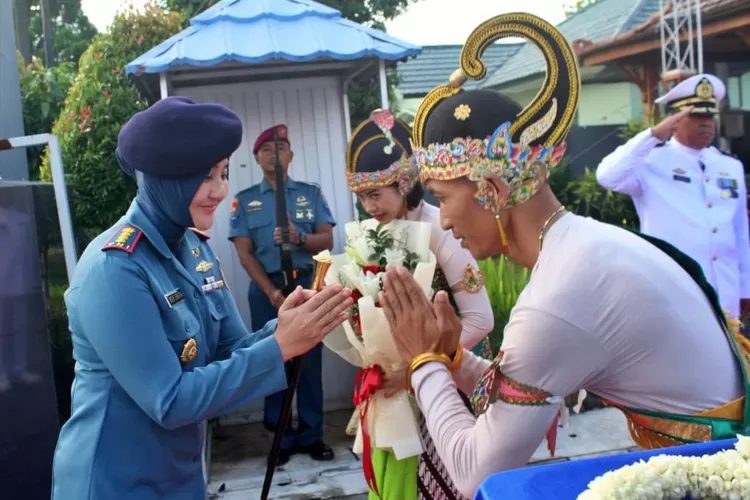 Kolonel Laut (KH/W) Devi Erlita secara resmi menjabat sebagai Danlanal Yogyakarta (Dispenal)