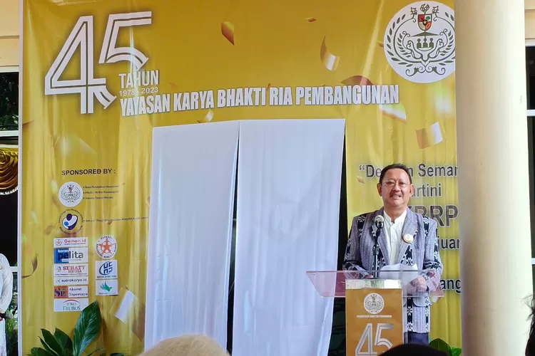 Ketua Panitia Penyelenggara HUT YKBRP Dr Mulyono D Prawiro