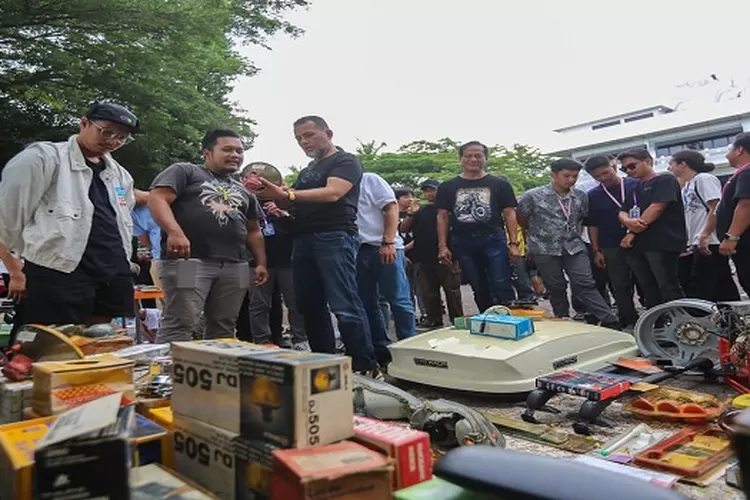 Wagubsu Hadiri Temu Kangen 90's Style di halaman Biro Rektor USU (Realitasonline/ist)