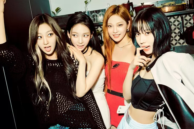 Mini album terbaru aespa 'MY WORLD' capai 1,8 juta pre-order (SM Entertainment)
